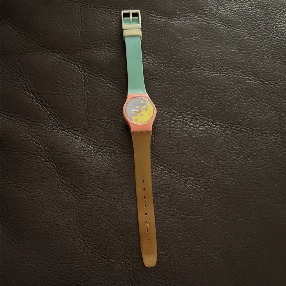 Vintage 1987 Swatch Blue Cassata LP103 – Ladies’ Collectible